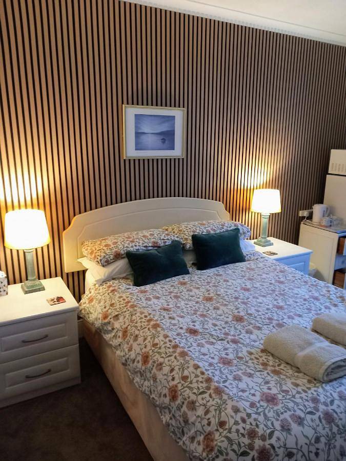 Double Room with Private Bathroom in Bognor Regis, West Sussex