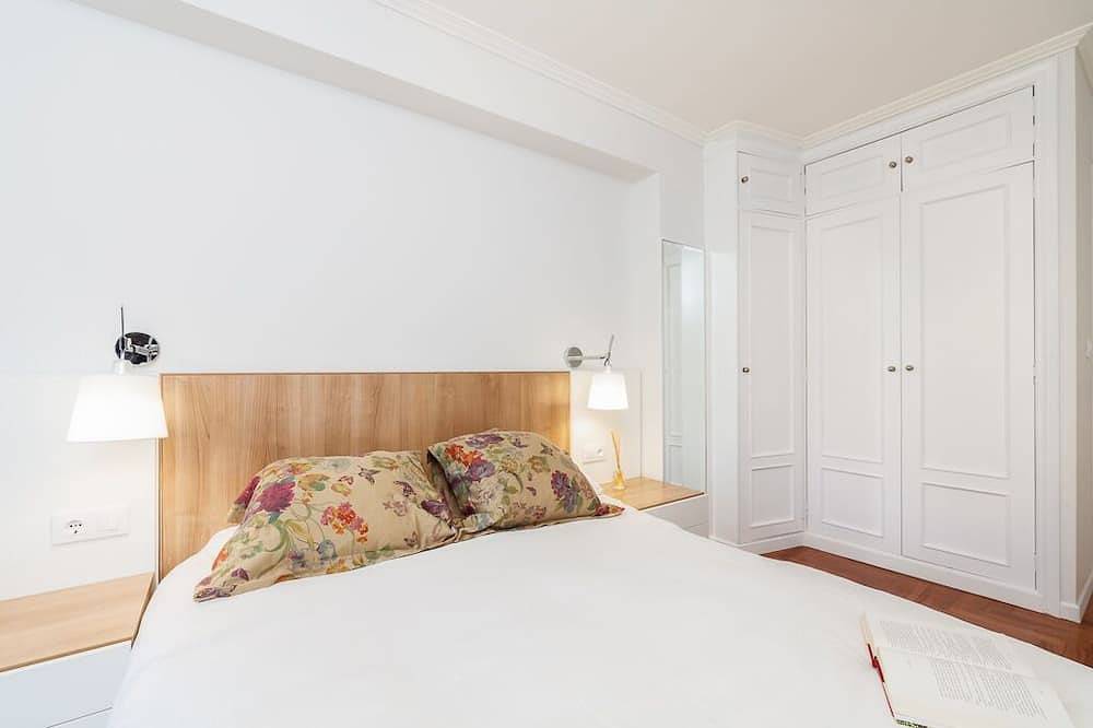 Ganze Wohnung, Renovierte Wohnung mit Garage in Vigo, Rías Baixas