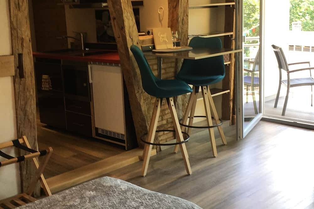 Junior Suite-Private Bathroom-Balcony-Storchennest in Wiesbaden, Rheingau