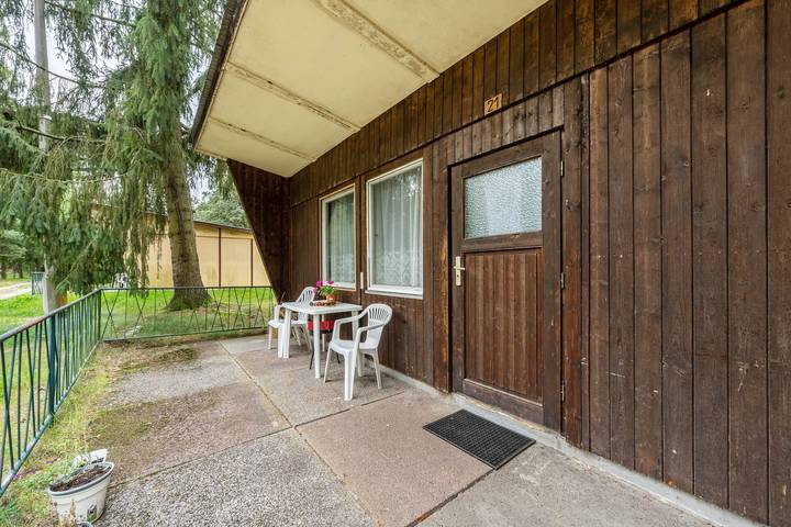 Bungalow '21 - Kimbucht' mit privater Terrasse und gemeinsamem Garten in Waldhufen, Oberlausitz-Niederschlesien