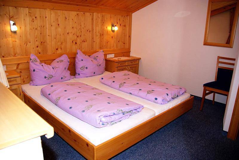 Ganze Ferienwohnung, Fw 4-6 Pers/2 Schlafräume+ Wohn-Schlafraum 2xdu/Wc in Kappl, Verwall