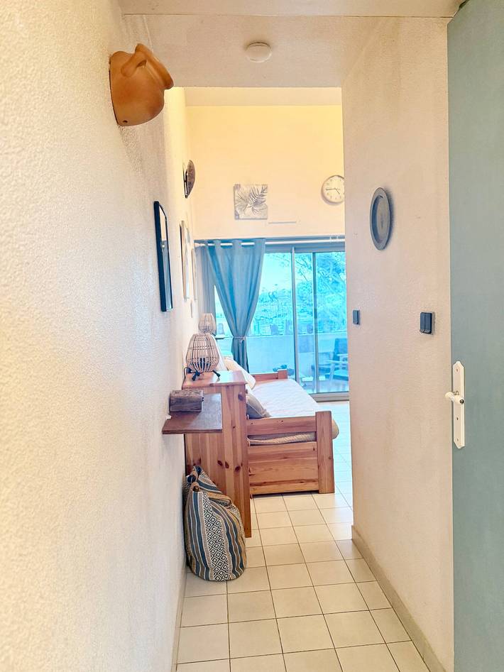 Appartement entier, La Voile Bleue – Port de Hyères & Plage à 130m in Hyeres, Parc national de Port-Cros