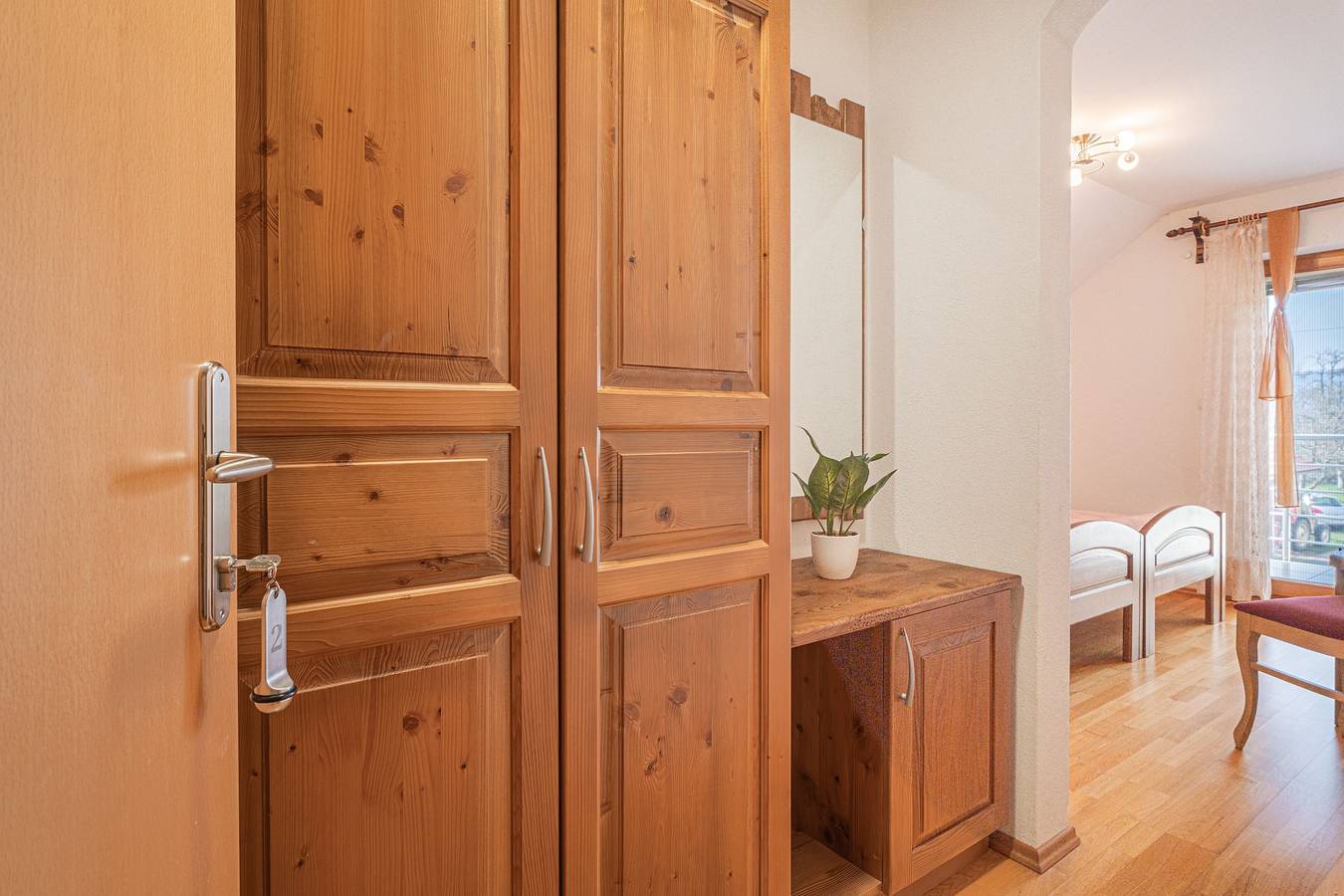 Hotel für 2 Personen mit Balkon in Cerknica, Innerkrain-Karst