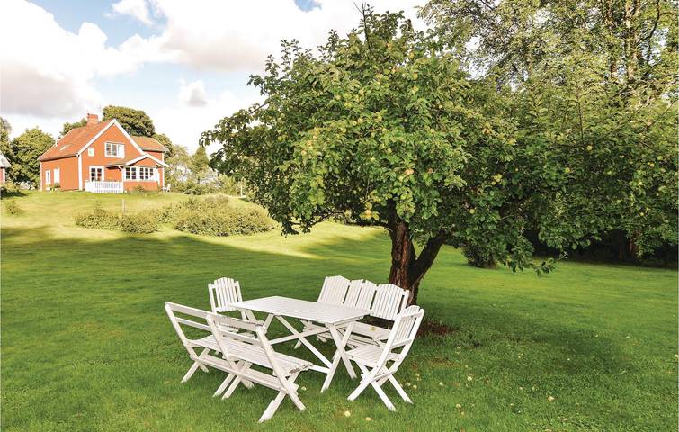 Ferienhaus für 7 Personen mit Garten in Dalsland