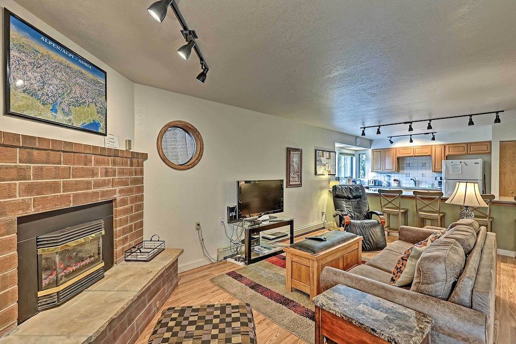 < 2 Mi to Frisco Adventure Park: Cozy Townhome! in Frisco, Arapaho and Roosevelt National Forests