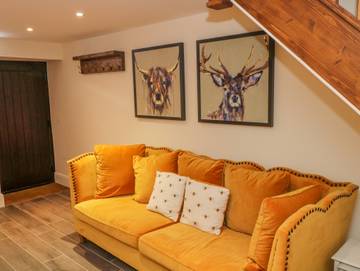 Log Cabin for 4 People in Macclesfield Forest and Wildboarclough, Peak District, Photo 4