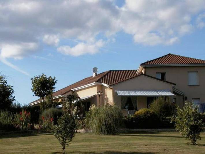 Chambre d’hôte pour 2 personnes, avec Terrasse et Jardin à Limoges