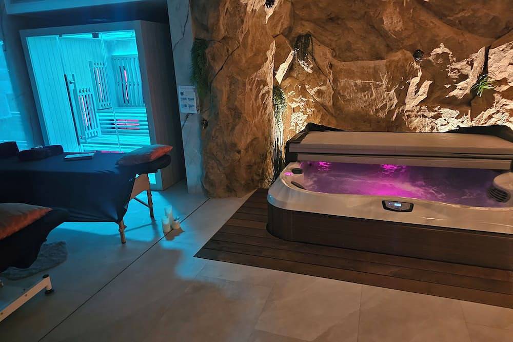La Bess'itude bed and breakfast Riad 1001 nuits in Besse-sur-Issole, Región Brignoles