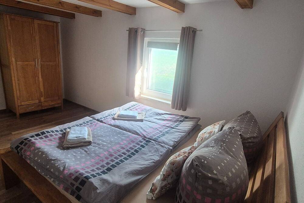 Ganze Wohnung, Ferienhaus Unter den Linden in Eggesin, Vorpommern Greifswald