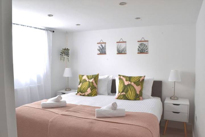 Apartamento entero, New Flat near Luton Airport *Free Parking* in Luton, Chiltern Hills