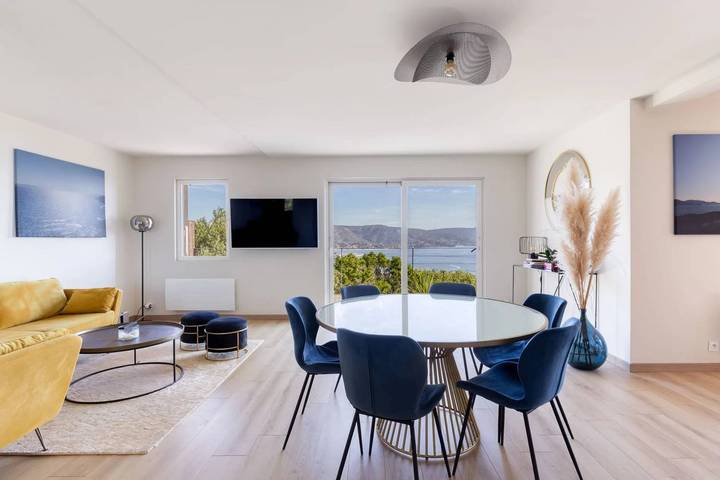 Villa pour 12 personnes, avec terrasse et piscine, adapté aux familles à Bormes-les-Mimosas - 3