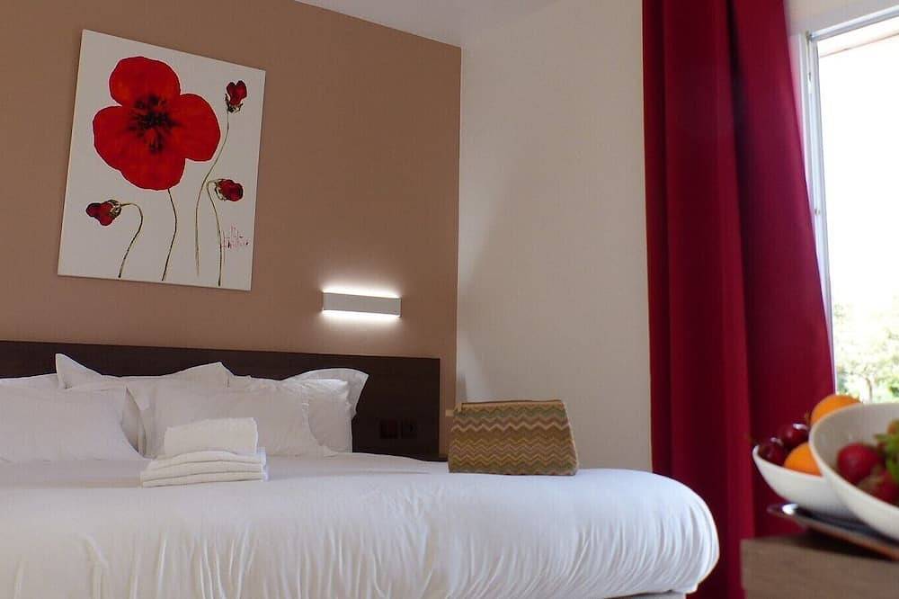 King-Cama de Matrimonio o Dos Camas-Baño privado con ducha-Terraza in Macinaggio, Rogliano