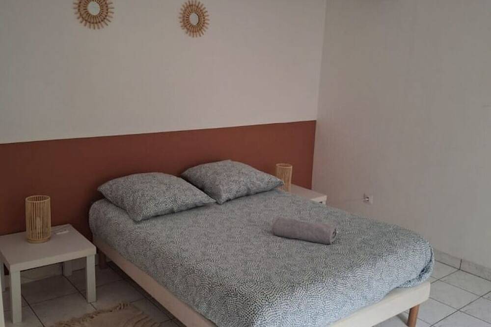Entire apartment, T3 Villa Roman-Clim- wifi-Tram-Parking-Terrace in Toulouse, Toulouse region