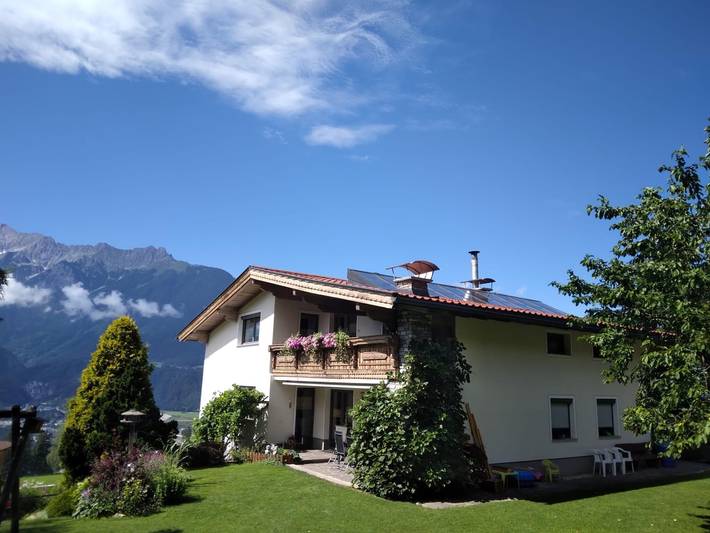 Ferienwohnung für 4 Personen, mit Balkon und Garten