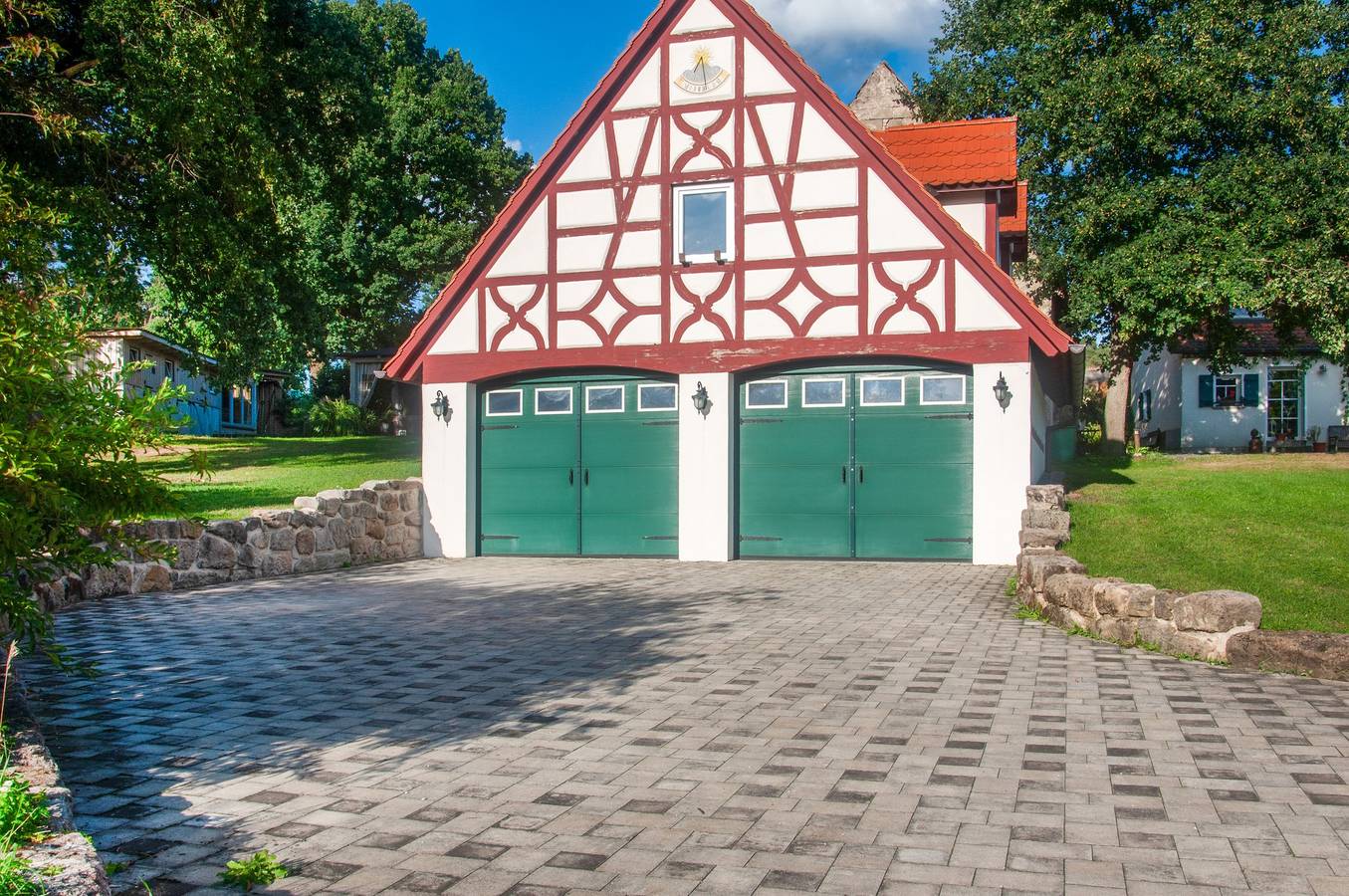 Holiday Home 'Liebevoll restauriertes Bauernhaus' with Private Terrace, Garden and Wi-Fi in Heilsbronn in Heilsbronn, Romantische Straße