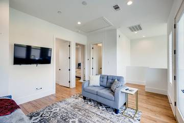 Vacation House for 12 Guests in Houston, Harris County, Picture 2