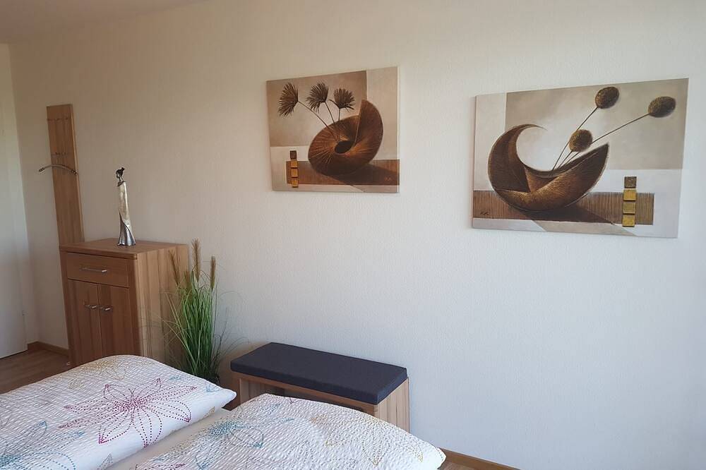 Ganze Wohnung, Ferienwohnung Laura in Meersburg - Daisendorf in Daisendorf, Region Bodensee-Oberschwaben