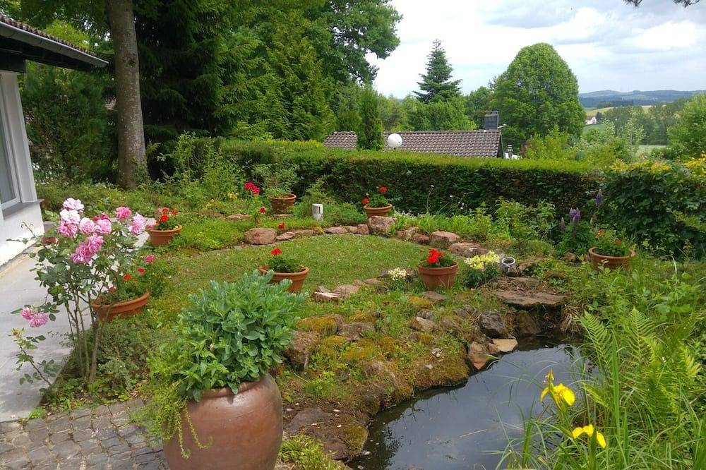 Mooie vrijstaande vakantiewoning met zonnige ligging en weids uitzicht, foto 15
