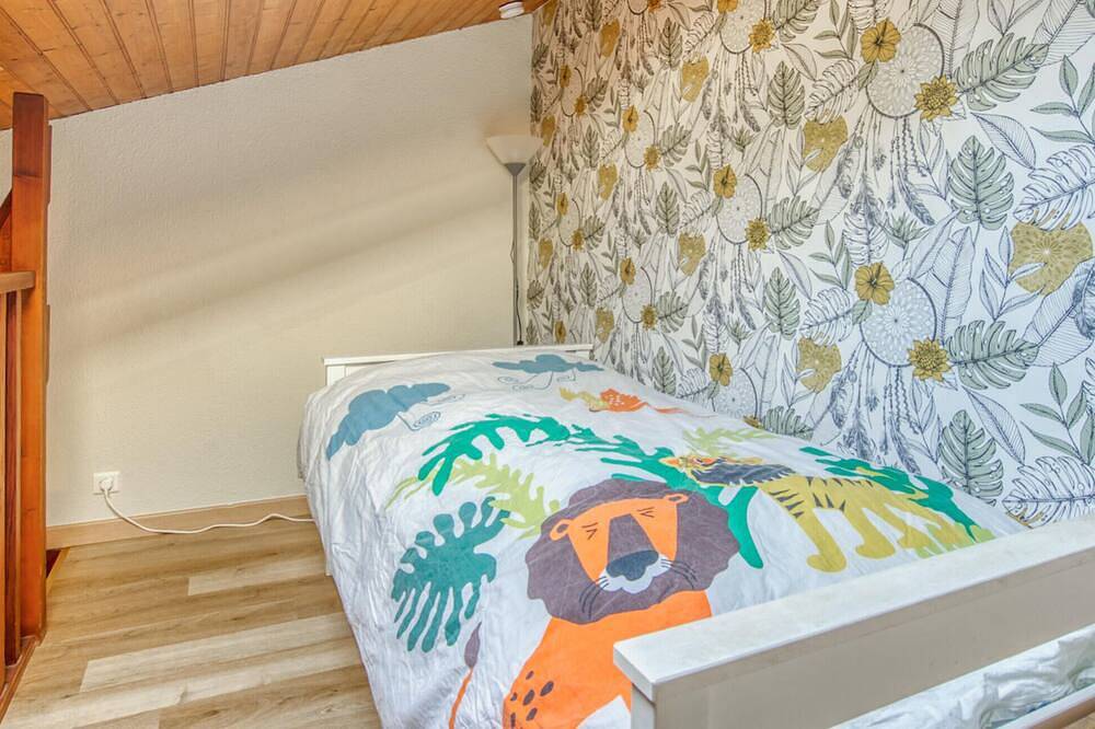 Entire apartment, 2 bedroom cozy apartment in Saint-Georges-de-Didon in Saint-Georges-de-Didonne, Rochefort region