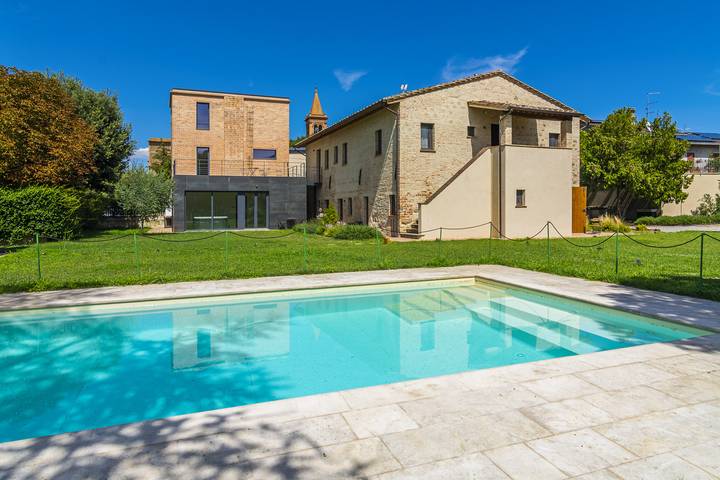 Agriturismo Borgo Re - Intero Casale in Deruta, Perugia e dintorni