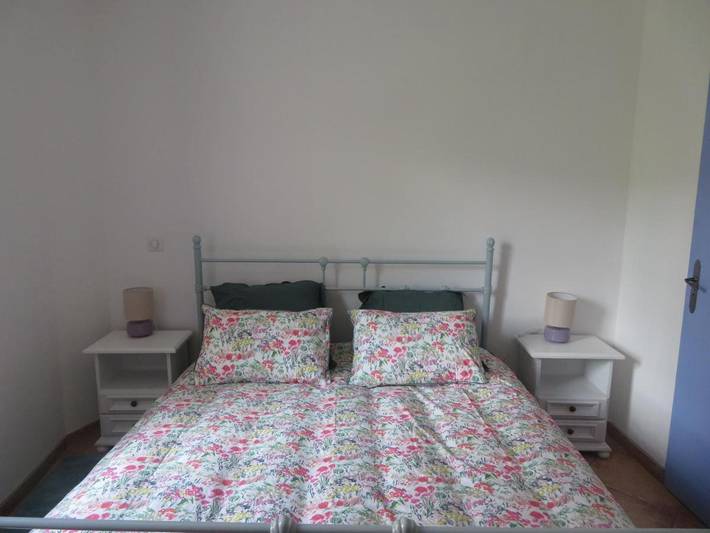 Hôtel pour 2 personnes, avec terrasse et vue à Revest-des-Brousses - 4