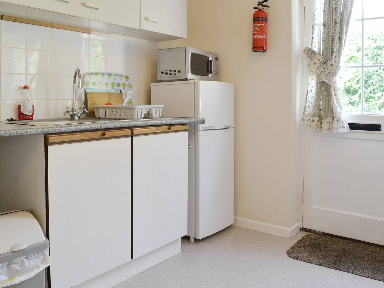 Rose Cottage - B6009 in Scarning, Norfolk