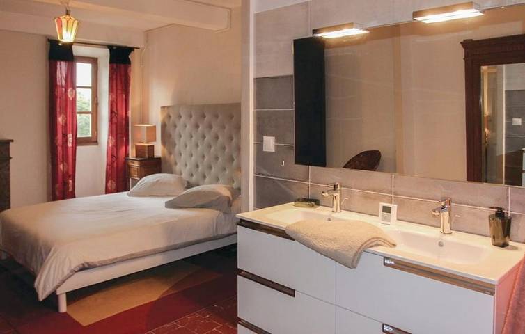 Chambre d’hôte pour 2 personnes, avec vue et piscine ainsi que terrasse et jardin dans Privas - 4