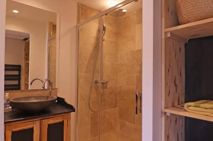 Gîte pour 14 personnes, avec terrasse et jardin dans Rémalard-en-Perche - 4