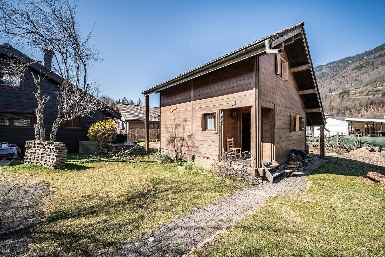 Chalet „6p Classique - Le Rhodo“ mit Bergblick, privater Terrasse und Wlan in Verchaix, Region Bonneville