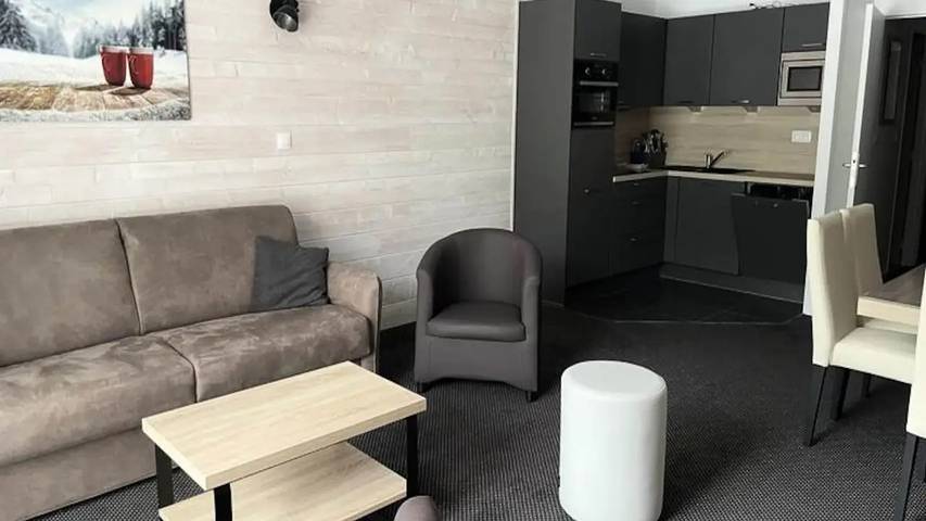 Ferienwohnung für 7 Personen, mit Balkon und Pool - 1