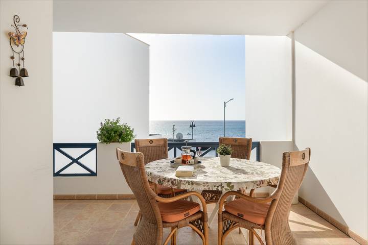 Charmantes Ferienhaus "Casa Rivera" in Strandnähe mit Meerblick, Wlan, Balkon und Terrasse in Punta de las Mujeres, Haría