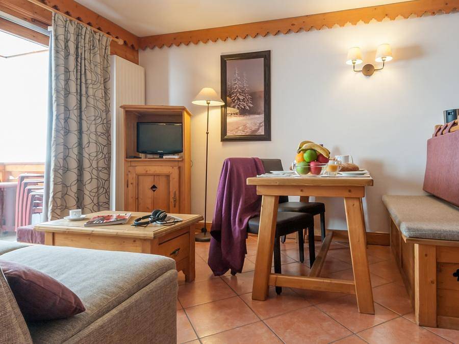 Pierre & Vacances Premium Résidence Les Hauts Bois - Appartement 5 personnes - 1 chambre + 1 coin nuit - sans balcon in Aime 2000, Aime-la-Plagne