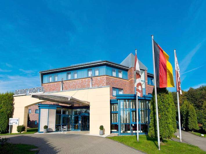 Hotel für 10 Personen, mit Terrasse und Garten sowie Sauna in Bochum