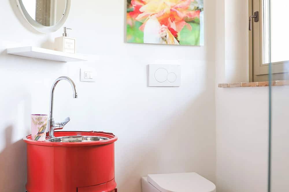 Tenuta in Pietra con Piscina | tra Todi e Perugia in Marsciano, Perugia e dintorni