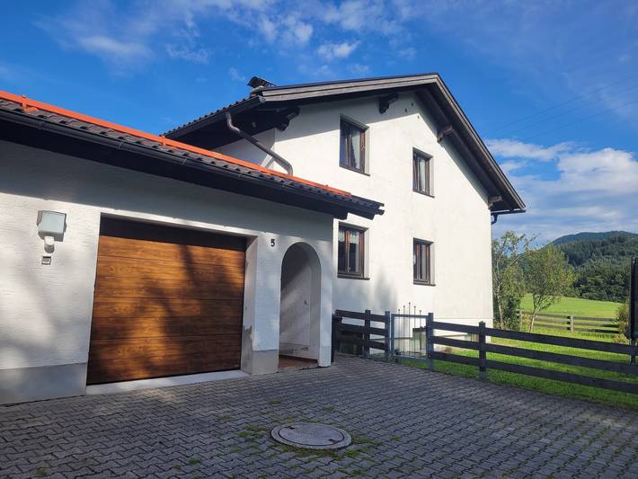 Ferienwohnung für 5 Personen, mit Balkon und Garten am Chiemsee - 2