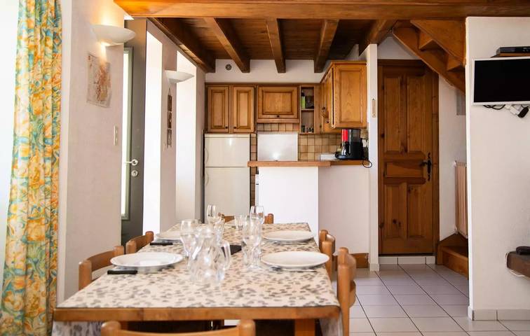 Gîte pour 5 personnes, avec balcon à Les Bondons - 4