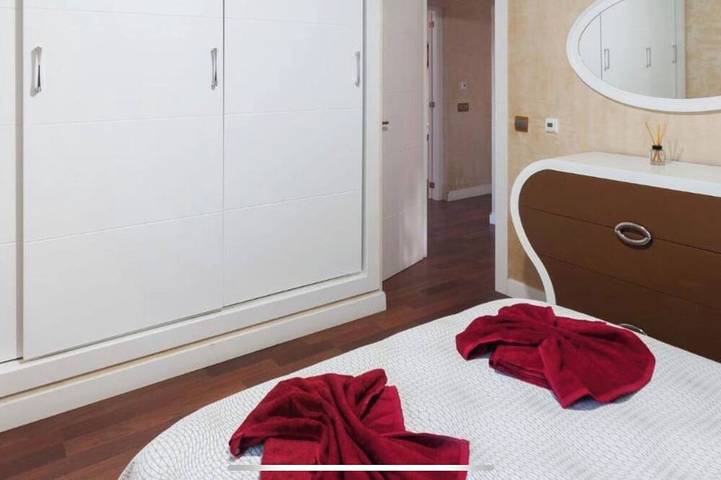Villa con Piscina de diseño, bar en  piscina, jacuzzi, cama balinesa in El Puerto de Santa María, Costa de la Luz