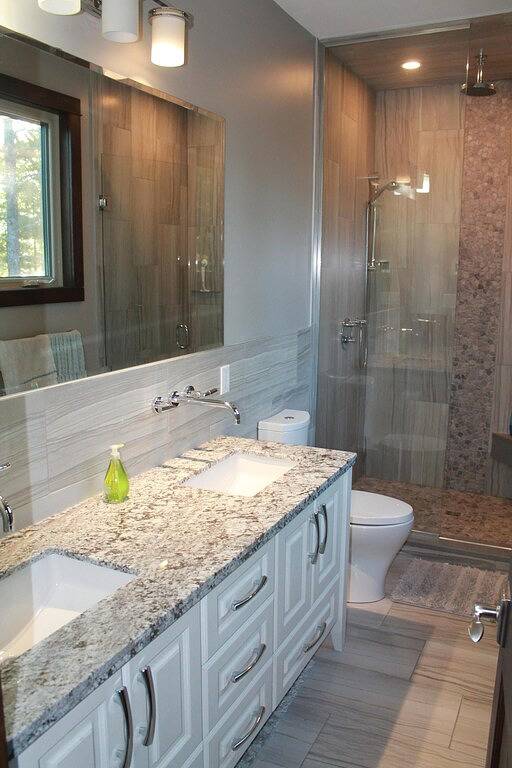 Holiday rental for 13 people, with balcony and hot tub in Ontario