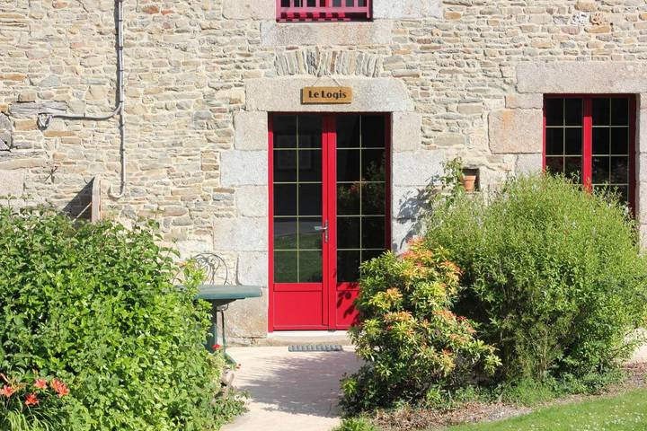 Gîte pour 2 personnes, avec jardin et terrasse à Vessey - 2