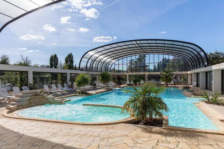 Location de vacances pour 6 personnes, avec piscine et bassin pour enfant ainsi que jacuzzi et jardin, animaux acceptés à Berny-Rivière - 3