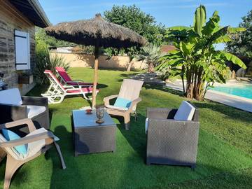 Chambre d’hôte pour 2 personnes, avec jardin et piscine à Le Nizan