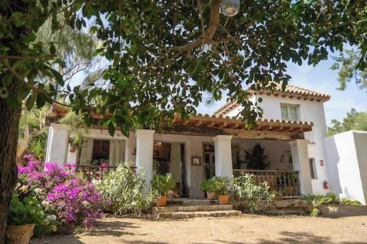 Gîte pour 6 personnes, avec Balcon et Jardin