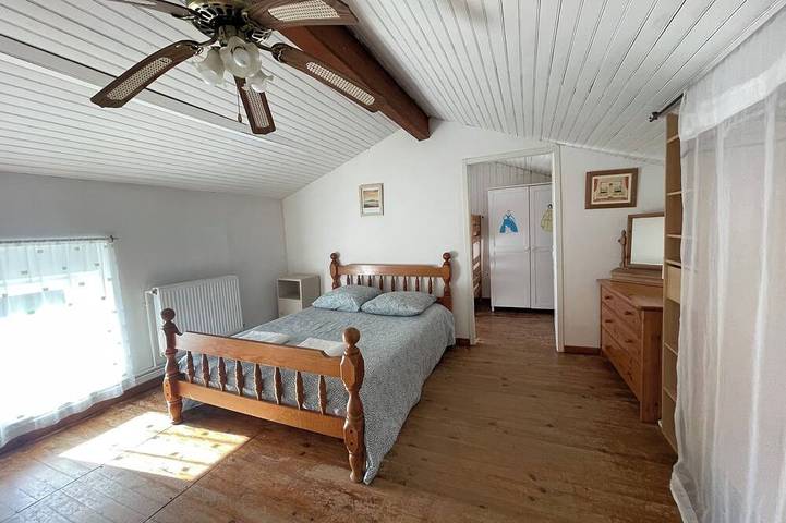 Location de vacances pour 4 personnes, avec jardin et piscine à Dœuil-sur-le-Mignon - 2