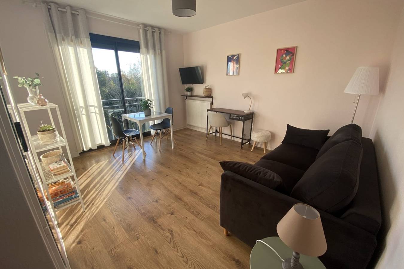 Entire studio, Cute nest in Talence, at Bordeaux’s doorstep in Talence, Bordeaux region