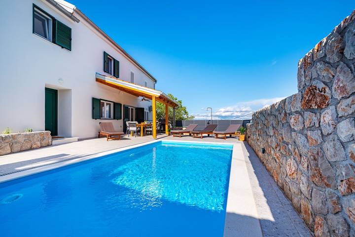Casa di vacanza in Lukoran con vista mare, terrazzo, Climatizzazione, WIFI (4200-1) in Lukoran, Isola di Ugljan