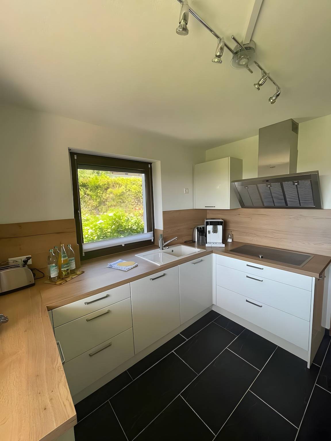 Ganze Wohnung, 5-Sterne-Ferienwohnung Fernblick im Bayerischen Wald – 110 m² mit eingezäuntem Garten in Thurmansbang, Ostbayern