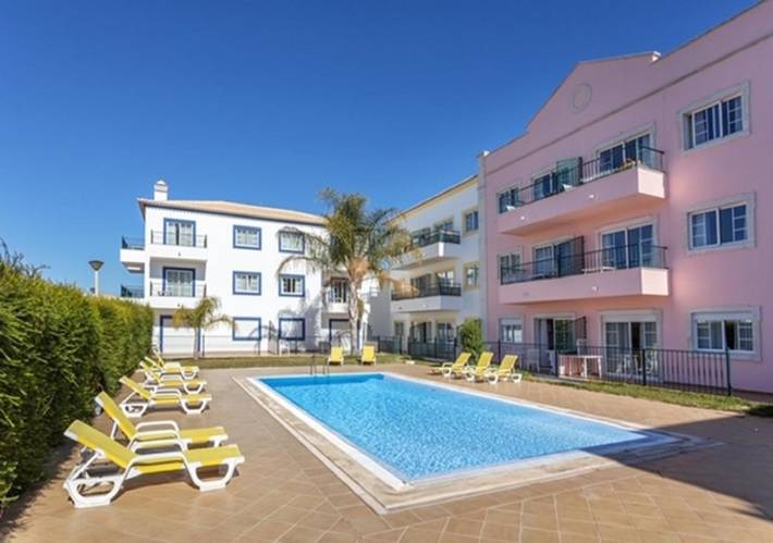 Apartamento de férias para 6 pessoas, com vista e piscina e ainda jardim em Praia Verde
