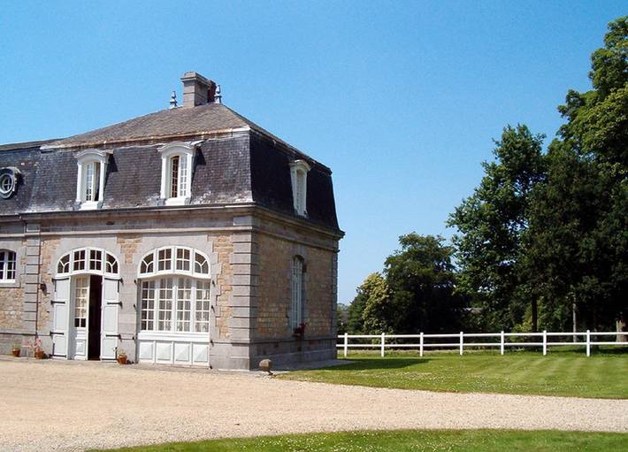 Gîte pour 4 personnes, avec piscine, animaux acceptés