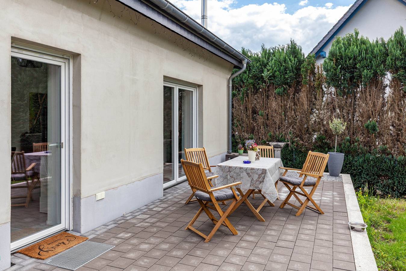 Entire apartment, Apartment 'Ferienwohnung Seeglück' with Private Terrace and Private Garden in Lauchhammer, Naturpark niederlausitzer heidelandschaft (Brandenburg)