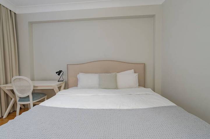 Geheel appartement, Spacious 3-bedroom apartment in amazing İstanbul with AC in Beyoğlu, Istanbul